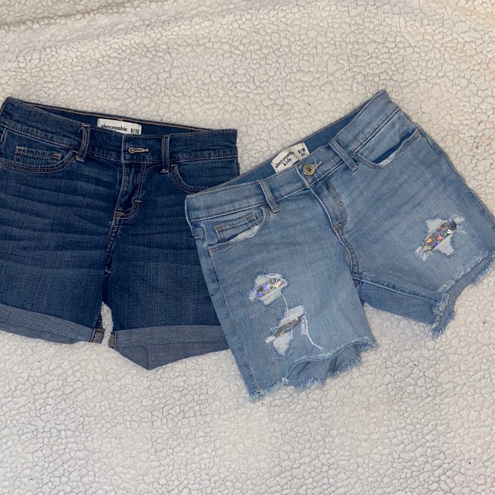 Abercrombie kids shorts. Size 9/10. 2pair